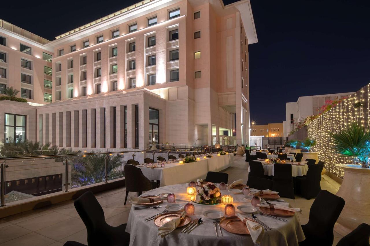 מלון Radisson Collection Muscat, Hormuz Grand מראה חיצוני תמונה The Westin Abu Dhabi