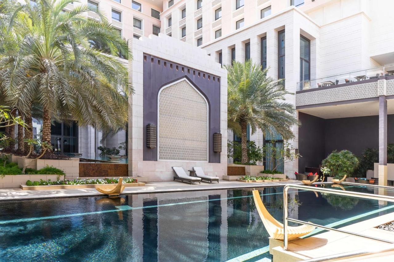 מלון Radisson Collection Muscat, Hormuz Grand מראה חיצוני תמונה The pool at the hotel