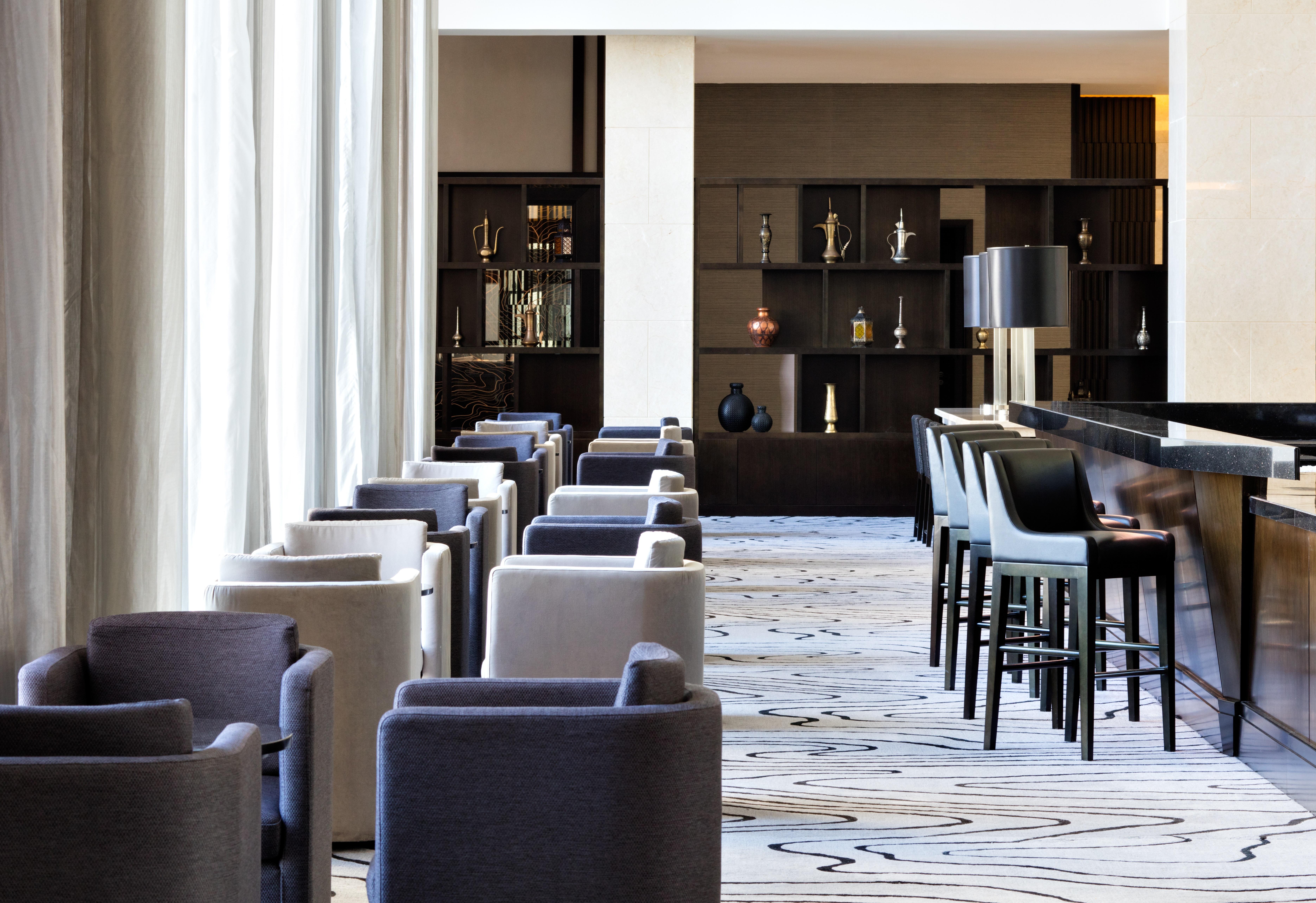 מלון Radisson Collection Muscat, Hormuz Grand מראה חיצוני תמונה The lounge at the airport